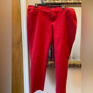 Women’s Old Navy Pixie Mid-Rise Pants, Red, Size 16.